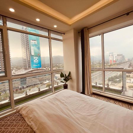 High Rise Presidential Suite In Elysium Opp Centaurus Islamabad Exterior foto