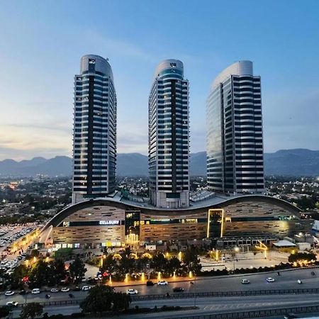 High Rise Presidential Suite In Elysium Opp Centaurus Islamabad Exterior foto